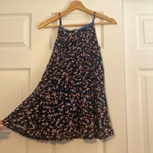 Girl’s Floral dress. size 10